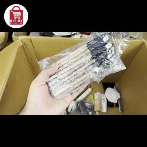 MAKEUP BRUSH SET