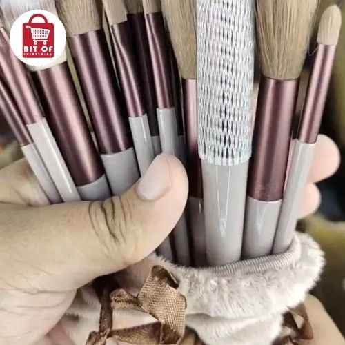 MAKEUP BRUSH SET