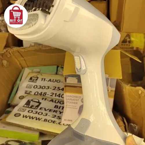 GARMENT STEAMER