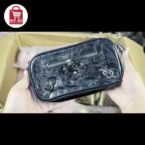 LADIES HAND BAG