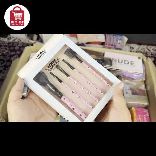 MAKEUP BRUSH SET