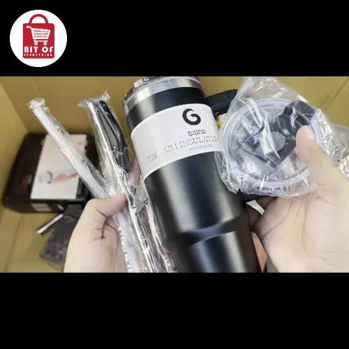 TUMBLER WITH COMPLETE ACCESORIER
