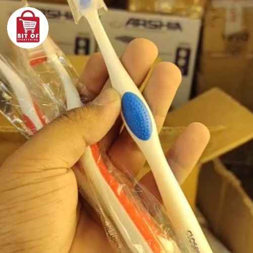 CLOSEUP TOOTHBRUSH DEAL OF 6