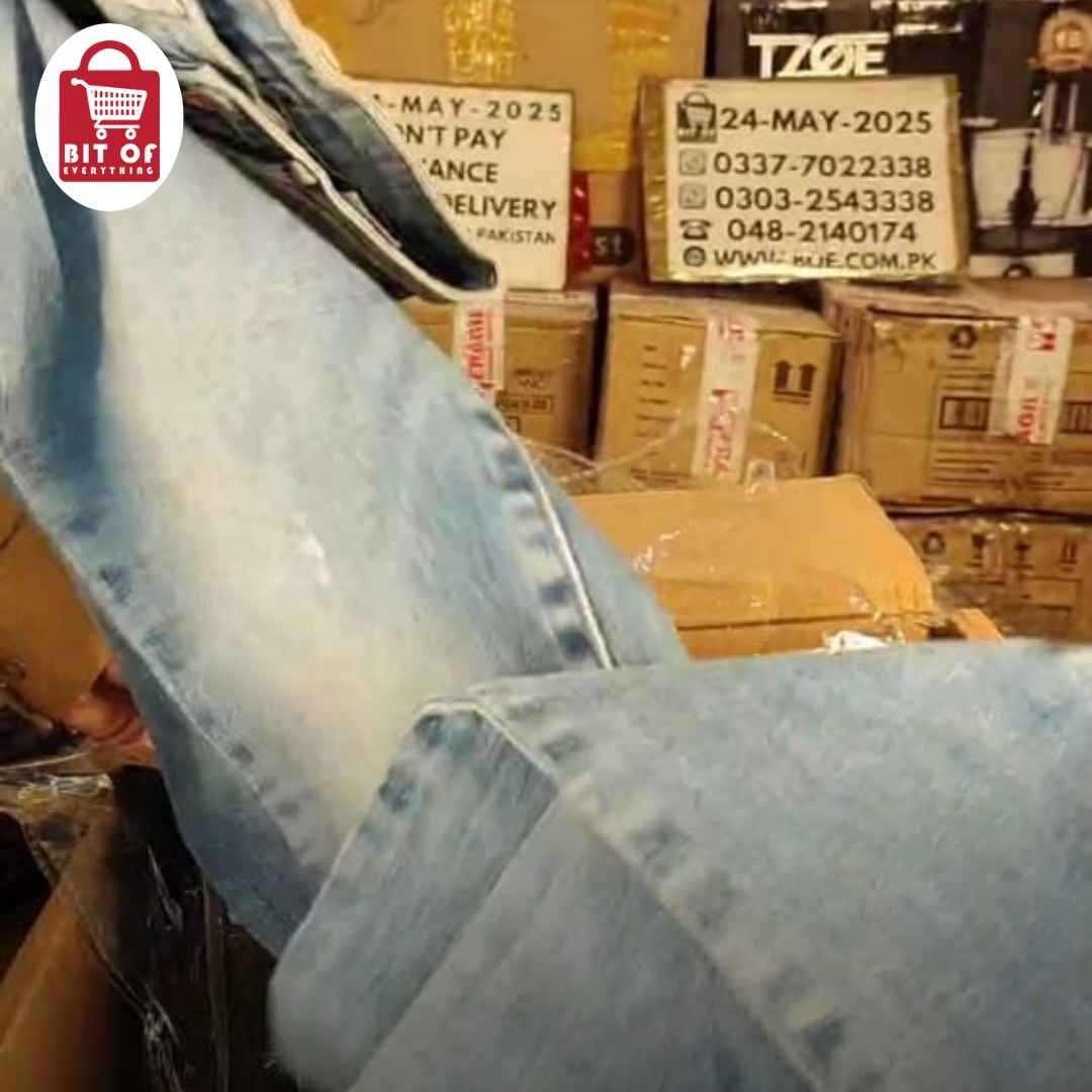 RIPPED JEANS WAIST 30