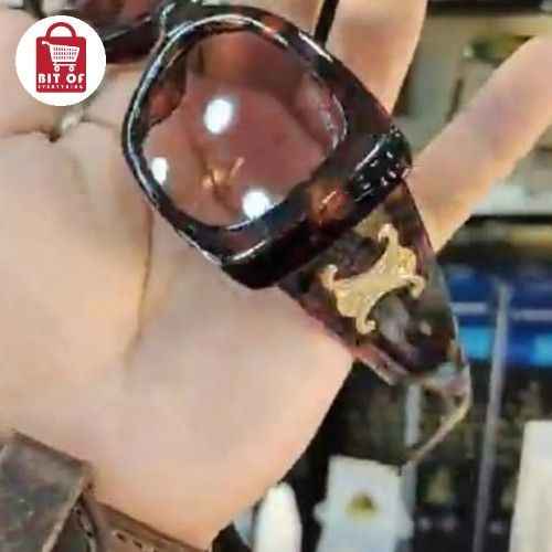 EYE GLASSES