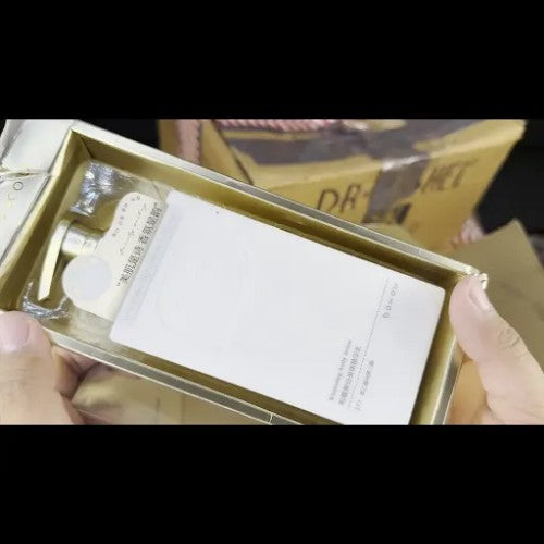 MAKEUP ITEM