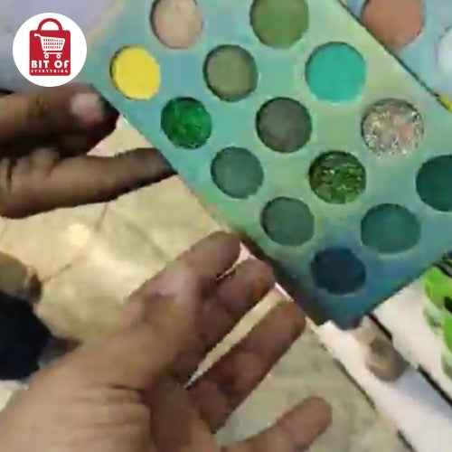 EYE PALLETE BOOK