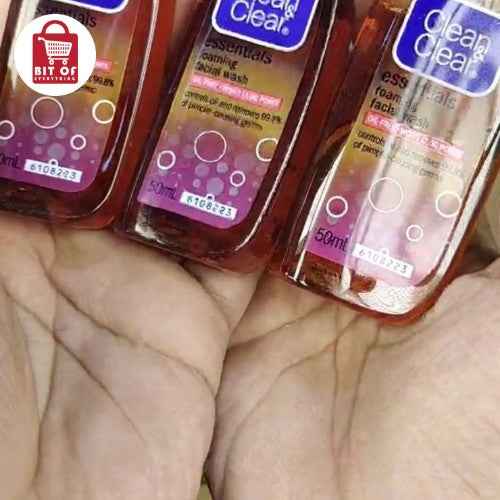 Clean & Clear Foaming Face Wash – Deep Clean & Fresh Skin