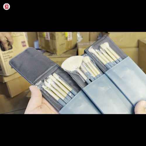 Makeup Brush – Each Pouch Set for Flawless Application