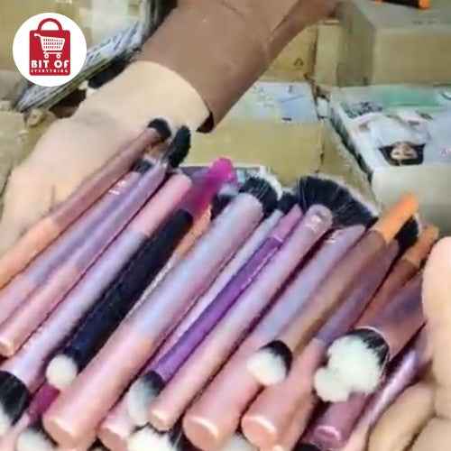 MAKEUP BRUSH RT (EACH)