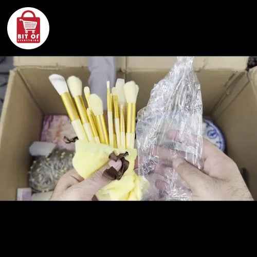 MAKEUP BRUSH SET