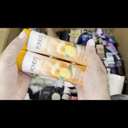PONDS POWDER PAIR