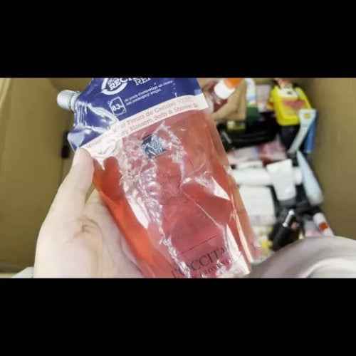 BODY WASH POUCH