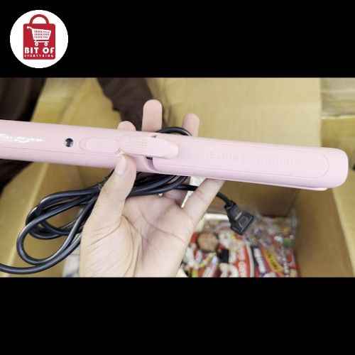 HAIR STRAIGHTNER