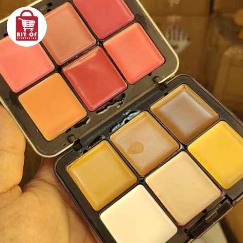 MAKEUP ITEM KIT