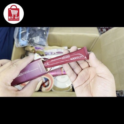 MAKEUP ITEM