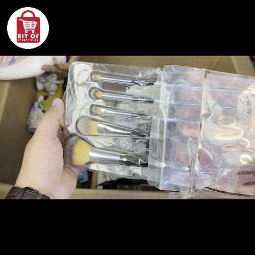 MAKEUP BRUSH SET