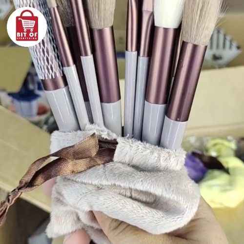 MAKEUP BRUSH SET