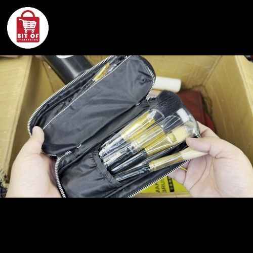 MAKEUP BRUSH SET