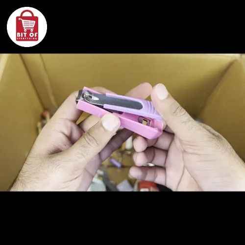 NAILS CUTTER