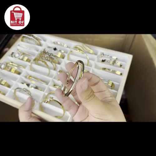 HAND BRACELET