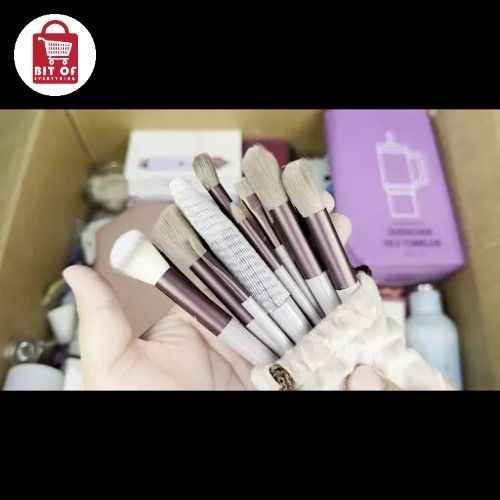 MAKEUP BRUSH SET