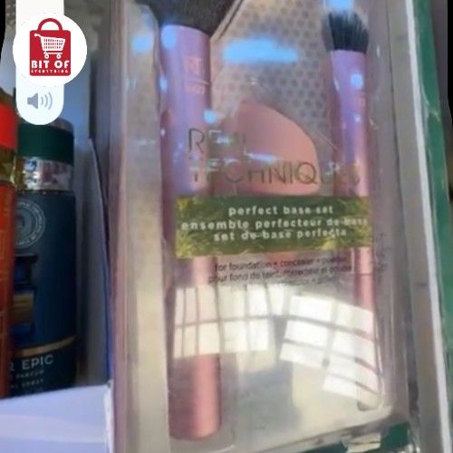 MAKEUP BRUSH SET
