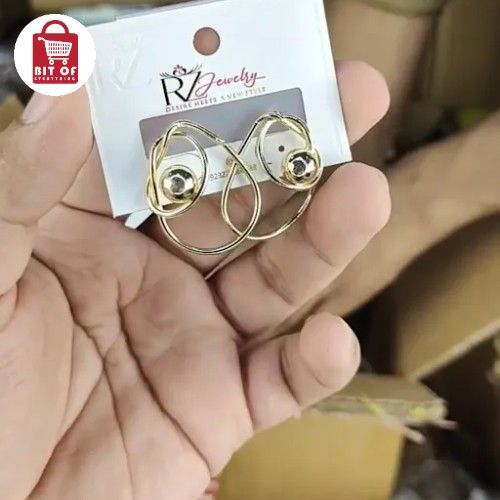 EAR RINGS SET