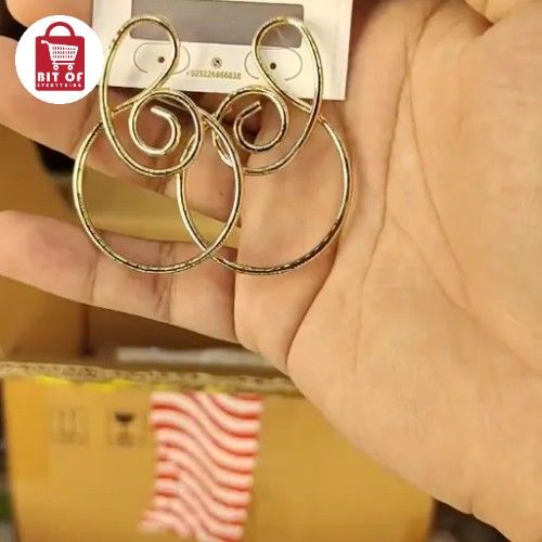 EAR RINGS SET
