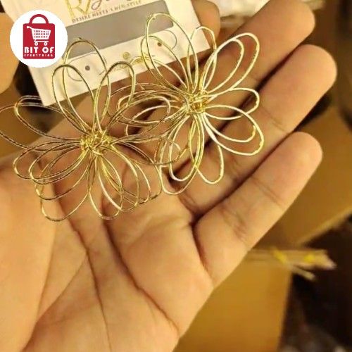 EAR RINGS SET