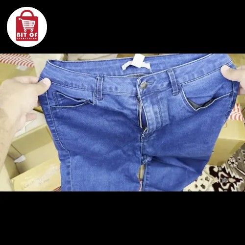 JEANS BLUE COLOR