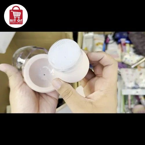 FACIAL CLEANSING BRUSH