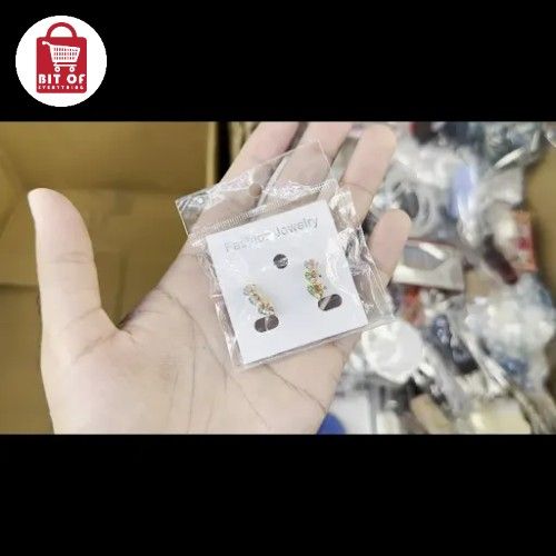 EAR RINGS