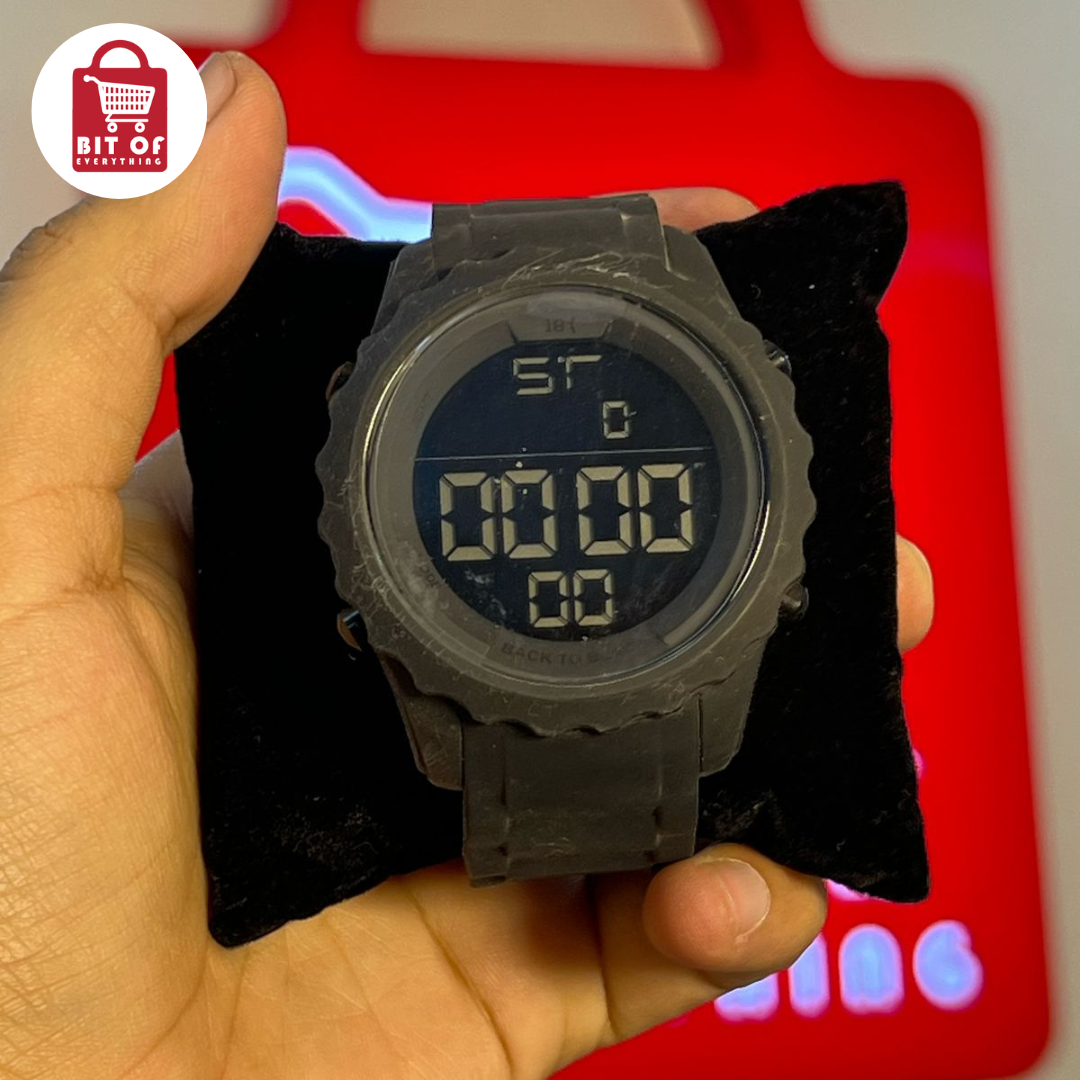 Digital Display: Modern Innovation, Clear Precision ⌚⚡