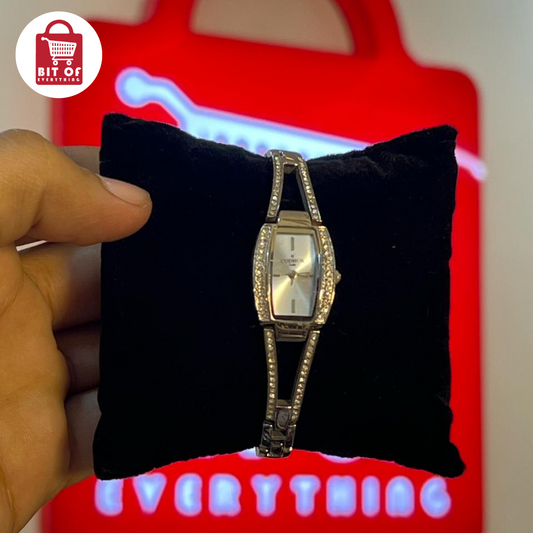 Branded: Where Style Meets Precision ⌚✨