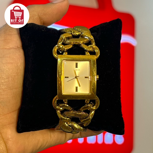 Guess: Iconic Style, Timeless Precision ⌚✨