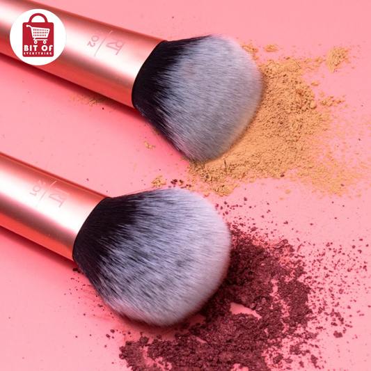 RT Makeup Brush – Precision and Softness for Flawless Application
