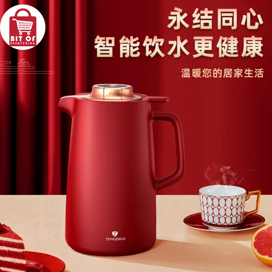 KETTLE WITH DIGITAL DISPLAY