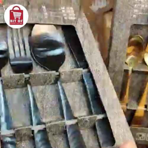 CUTLERY SET BLACK