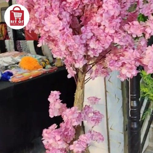FLOWERY DECORATION