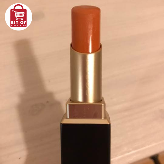 Lipstick – Long-Lasting & Vibrant Color for Smooth, Beautiful Lips