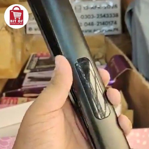 HAIR STRAIGHTNER