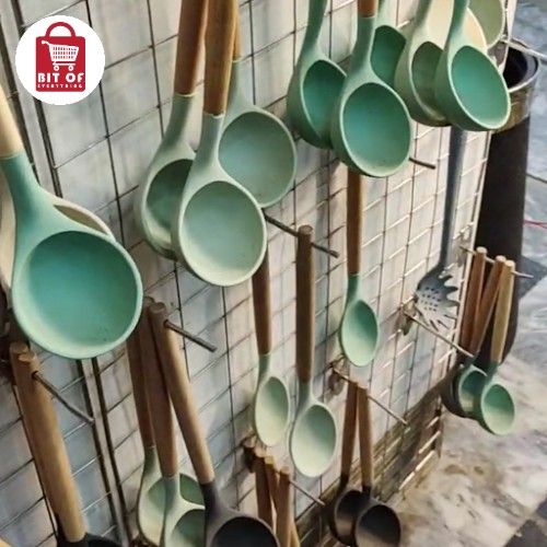 KITCHEN ITEM DEAL OF 6