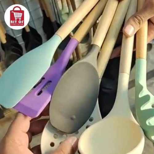 KITCHEN ITEM DEAL OF 6