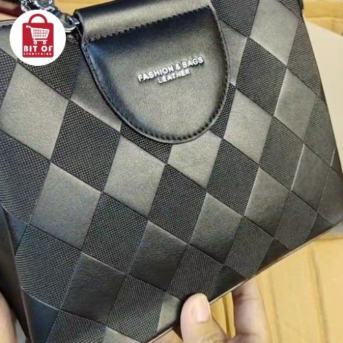 LADIES BLACK BAG