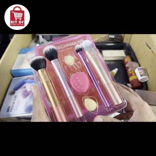 MAKEUP BRUSH SET