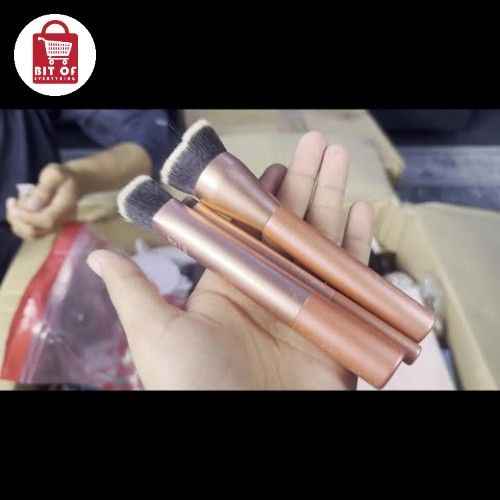 MAKEUP BRUSH SET
