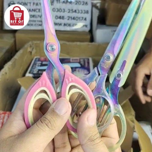 SCISSOR DELA OF 3