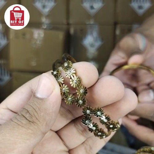 STYLISH HAND BRACELET