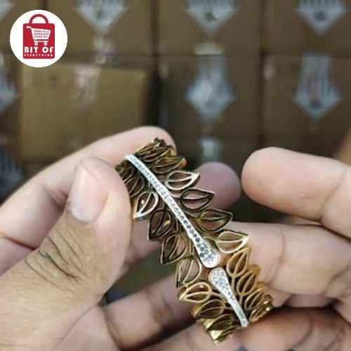 STYLISH HAND BRACELET